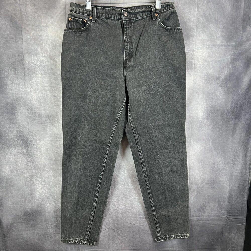 Vintage Levi's 551 90's Relaxed Fit Black Tapered Leg High Rise Mom Jean Size 18